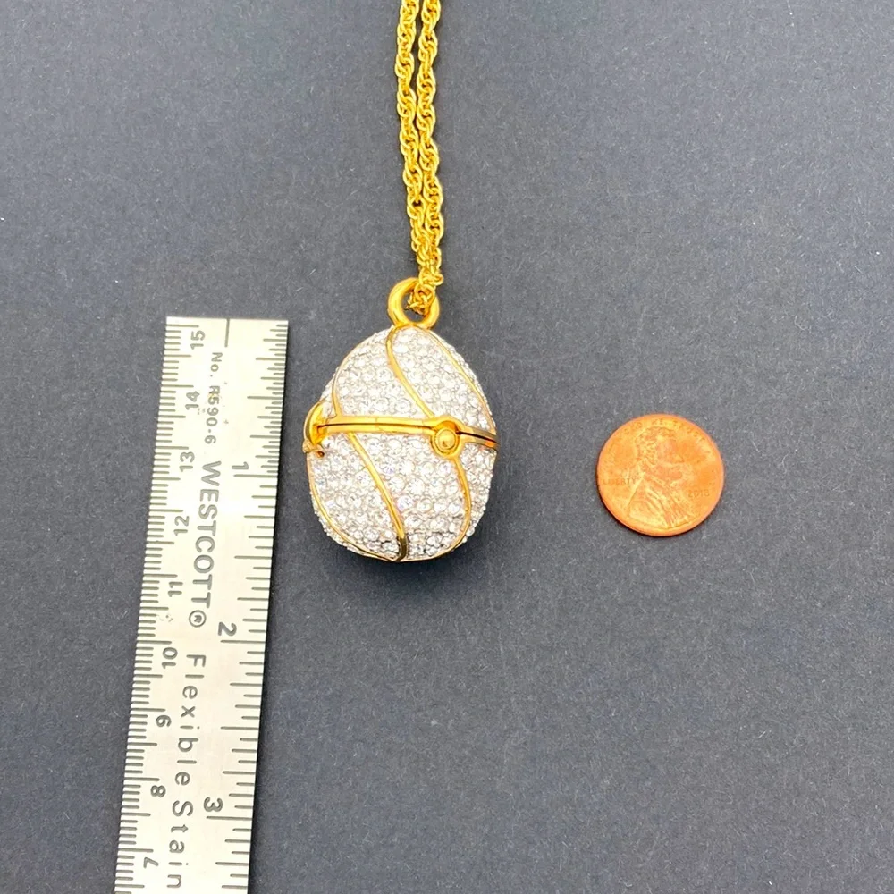 Suzanne Somers Egg Rhinestone Pendant/Watch